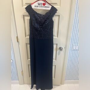 NWT Tadashi Shoji gown navy blue